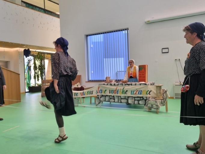 KU Vodiške Perlice predstavile stare igre djeci vrtića Tamaris